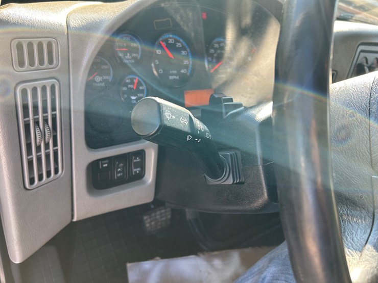 2013-international-durastar-4400-image-120