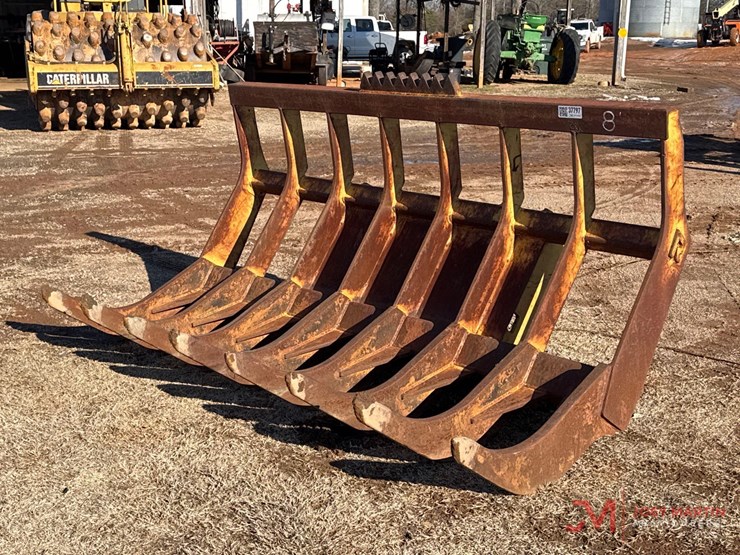 rockland8'-stacking-rake-loader-attachment-image-4