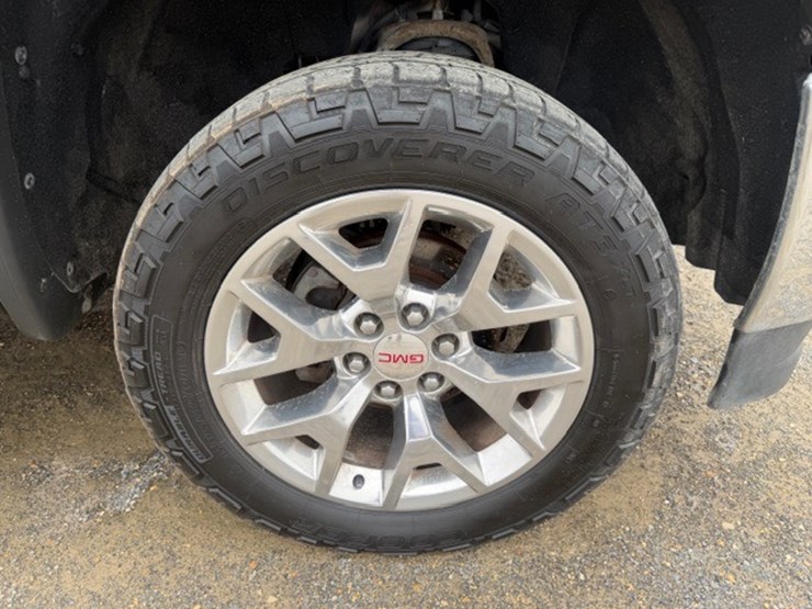 #428-•-2015-gmc-k1500-pickup-image-19