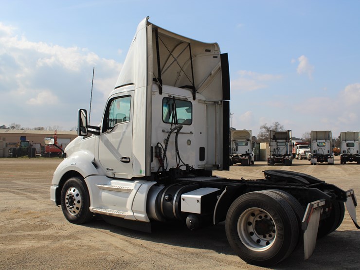 2020-kenworth-t650-image-4