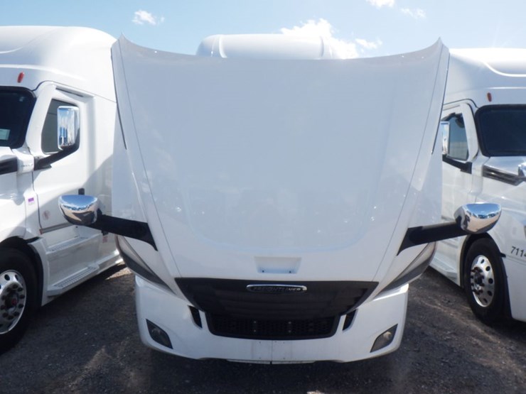 2024-freightliner-cascadia-126-image-25