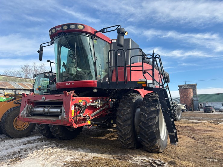 2003-case-ih-afx8010-combine-image-2