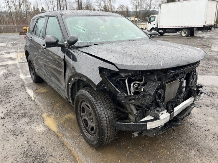 2024-ford-explorer-image-2