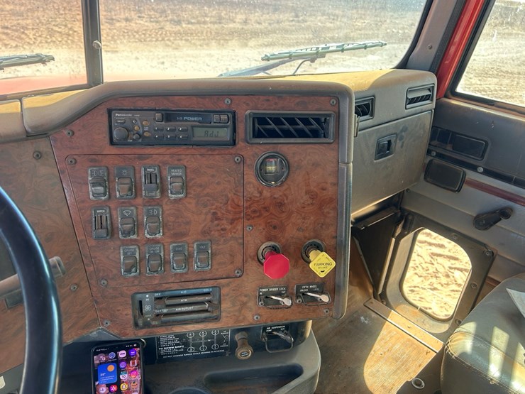 1996-international-9200-image-26