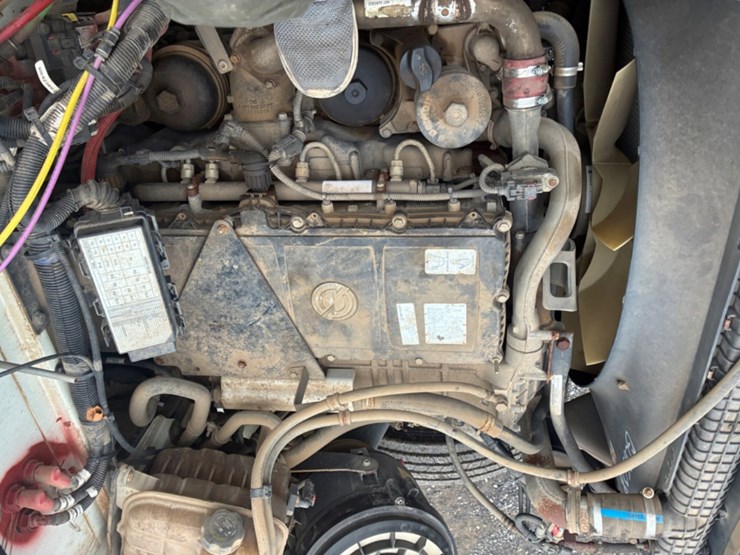 2015-western-star-4700-image-10