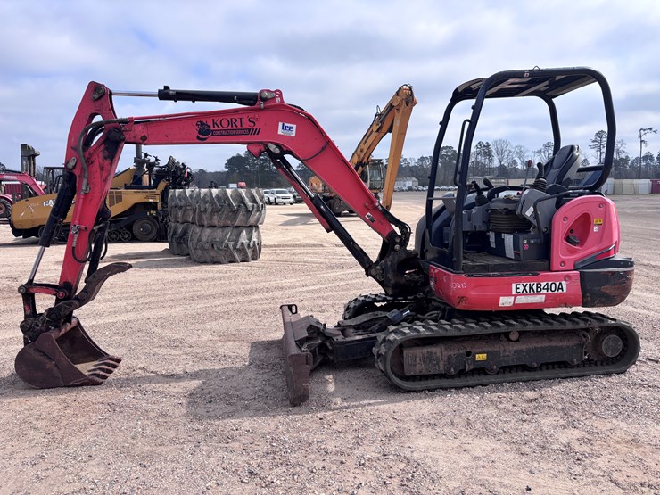 kubota-kx040-4-image-1