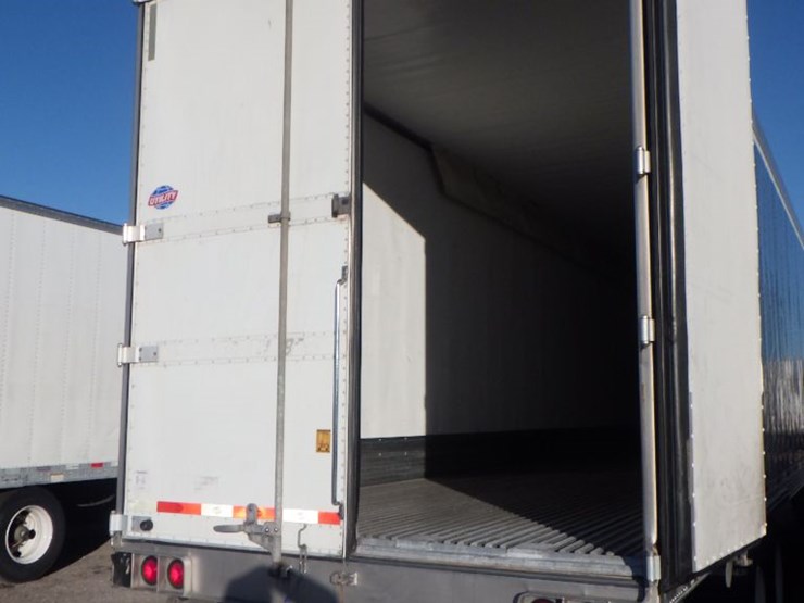 2017-utility-3000r-image-11