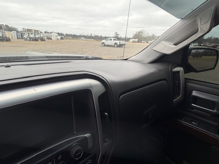 #428-•-2015-gmc-k1500-pickup-image-44