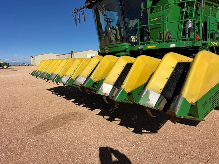 john-deere-cs690-image-12