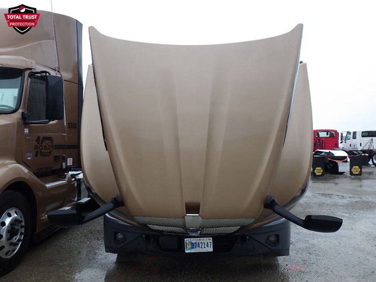 2024-kenworth-t680-image-29