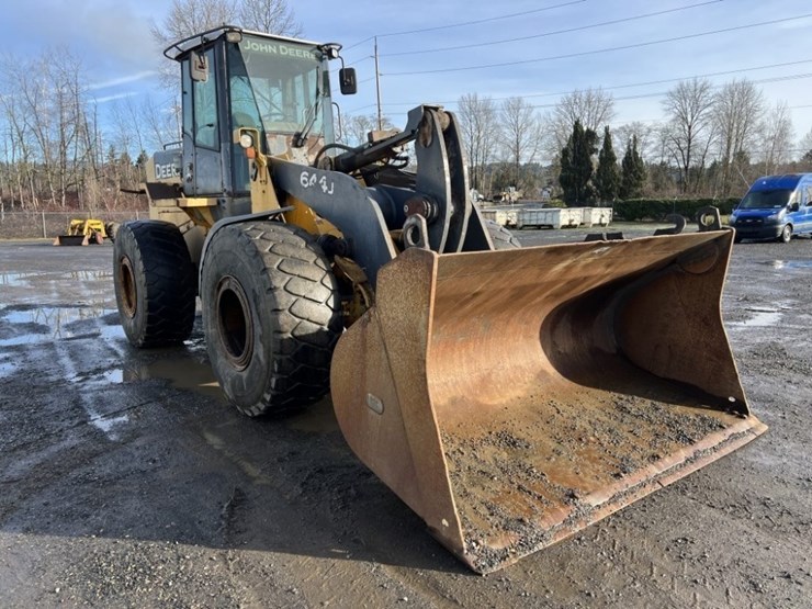 2004-deere-644j-image-2