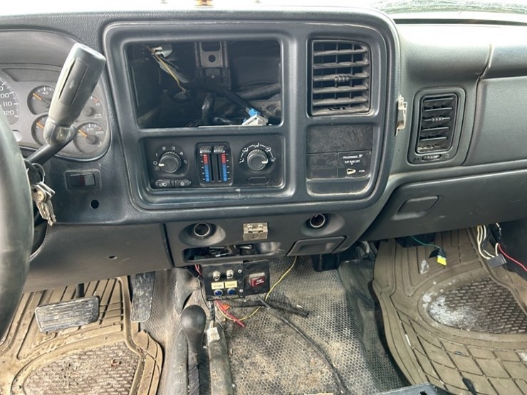 2006-chevrolet-silverado-3500-image-20