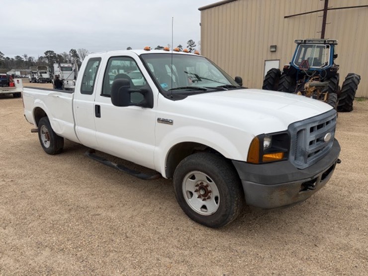 2006-ford-f250-image-2