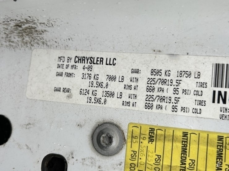 2009-dodge-ram-5500-image-17