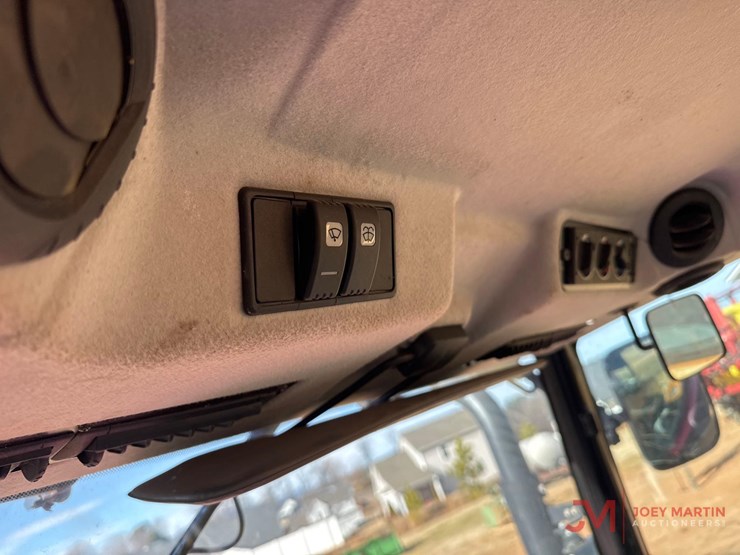 mahindra-7095-image-22