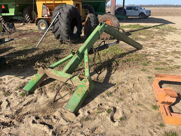 3-point-hydraulic-boom-lift-pole-image-2