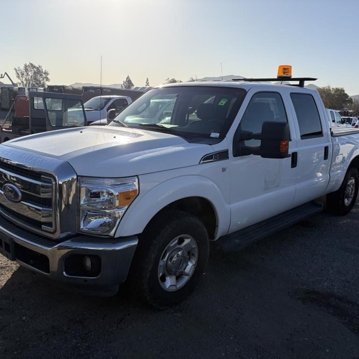 2011 FORD F350 SD XLT