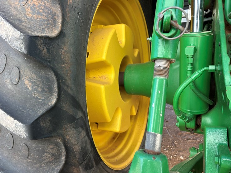 2020-john-deere-8345r-image-8