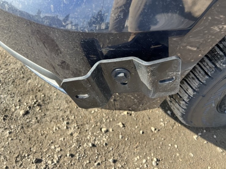 2015-chevrolet-tahoe-image-17