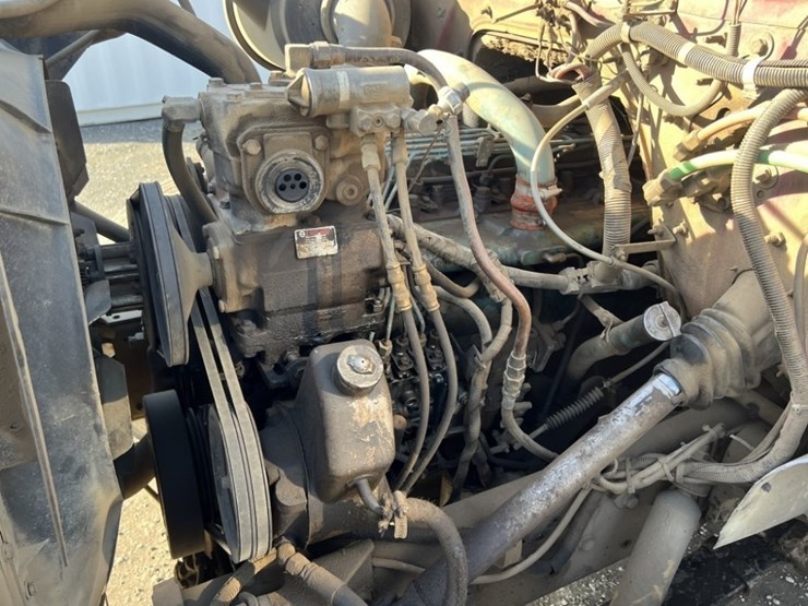 1990-international-4900-image-11