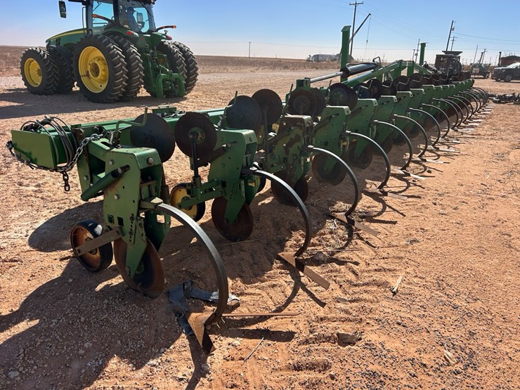 john-deere-886-image-6