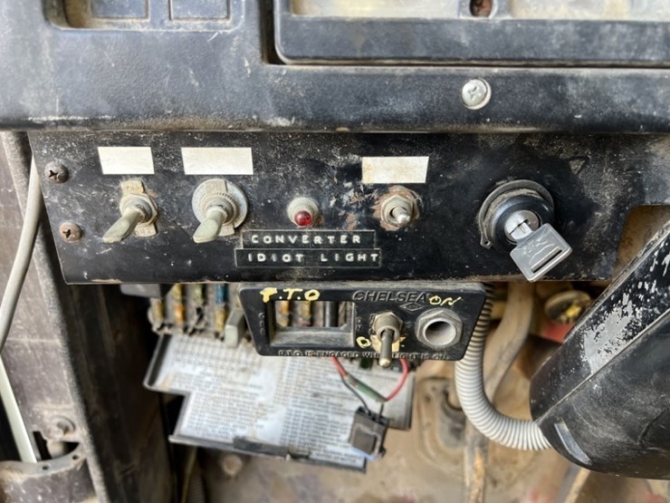 1990-international-4900-image-32