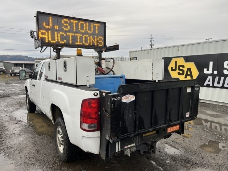 2011-gmc-sierra-extra-cab-pickup-image-36