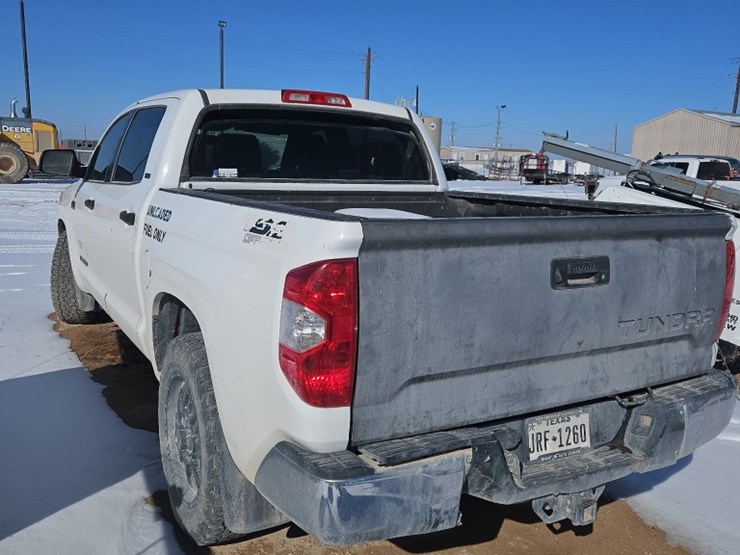 2017-toyota-tundra-image-4