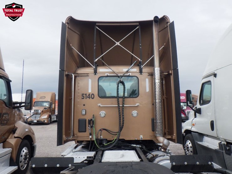 2022-kenworth-t680-image-10