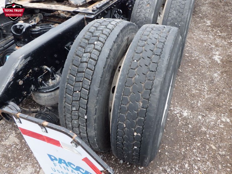 2019-kenworth-t880-image-6