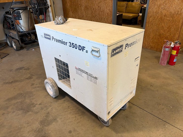 l.b.-white-premier-350-df-portable-heater-image-3