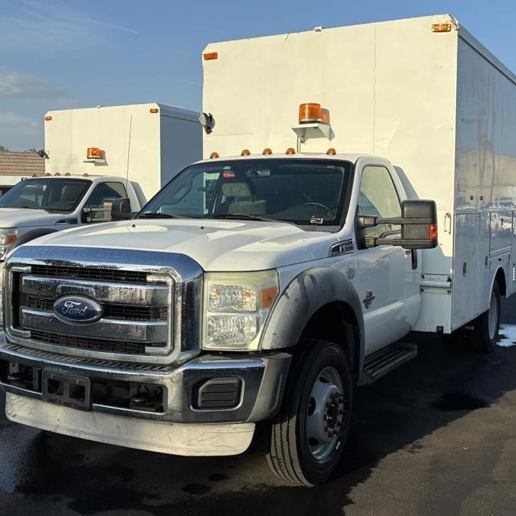 2011 FORD F550