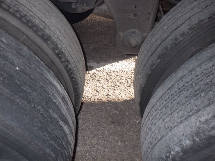 2022-utility-4000d-x-image-14