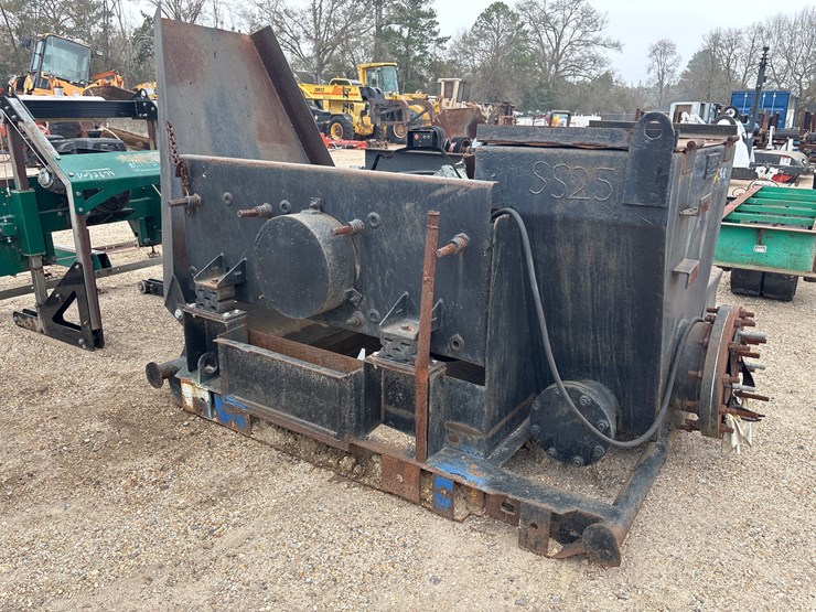 #3546-•-shaker-screen-image-1