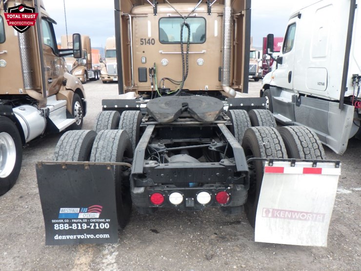 2022-kenworth-t680-image-8