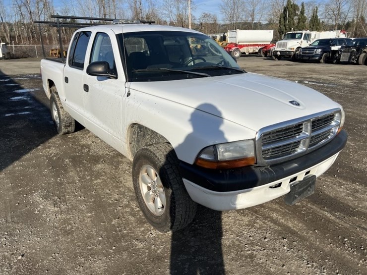 2004-dodge-dakota-sport-image-2