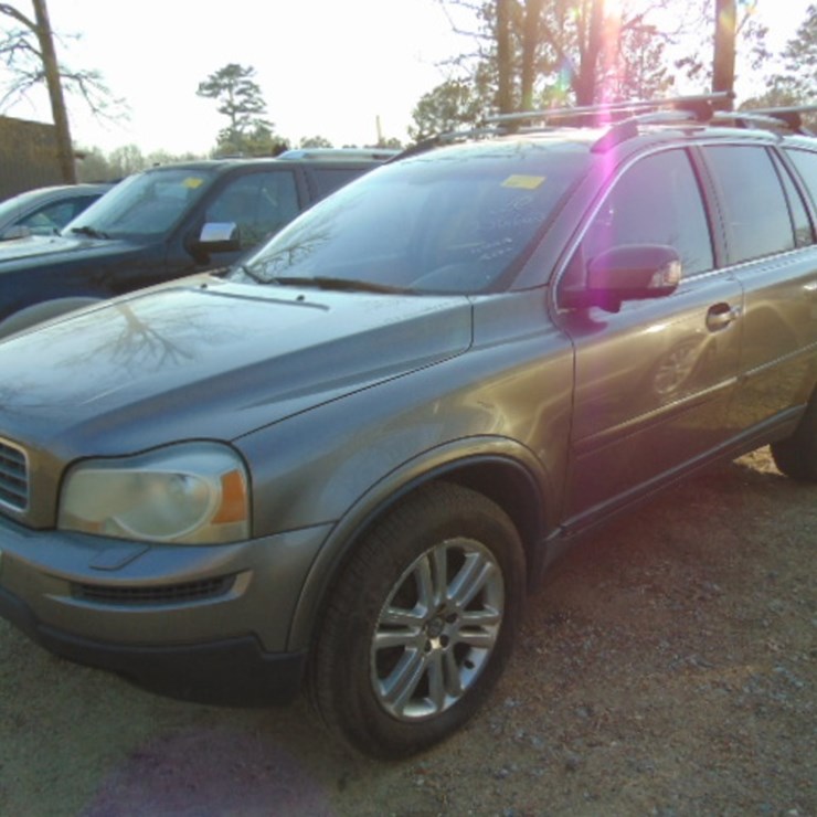 2010 VOLVO XC90