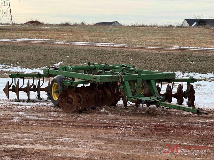 john-deere-13'-adjustable-disk-harrow-image-1