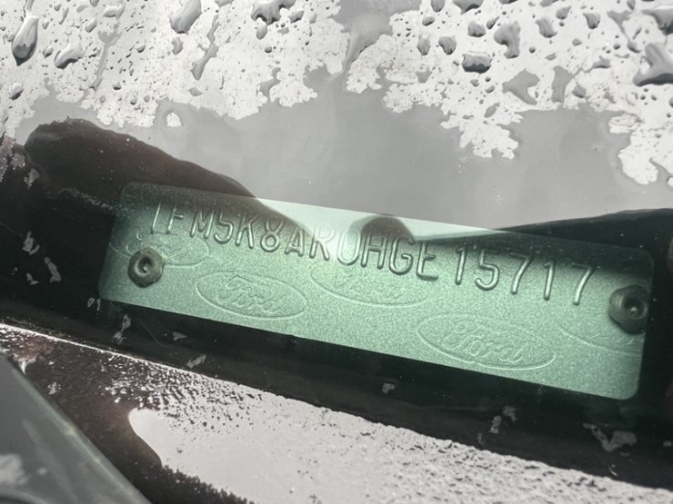 2017-ford-explorer-image-9