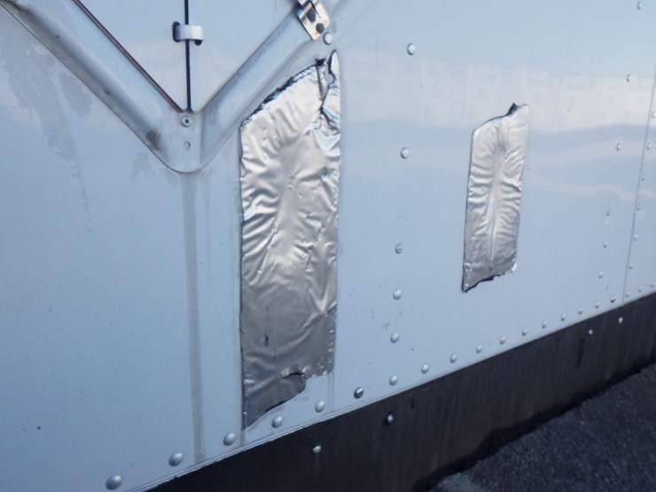 2022-utility-4000d-x-image-5