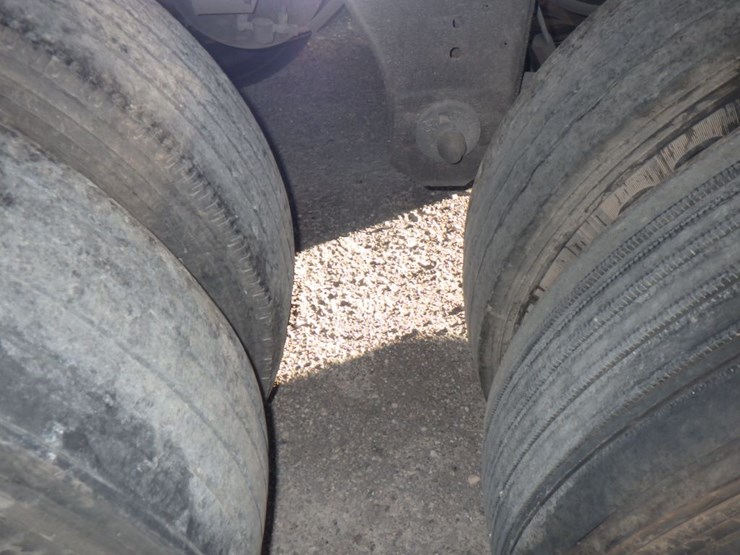 2022-utility-4000d-x-image-14