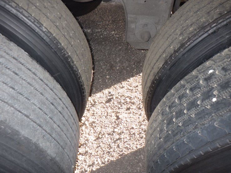 2017-utility-3000r-image-16