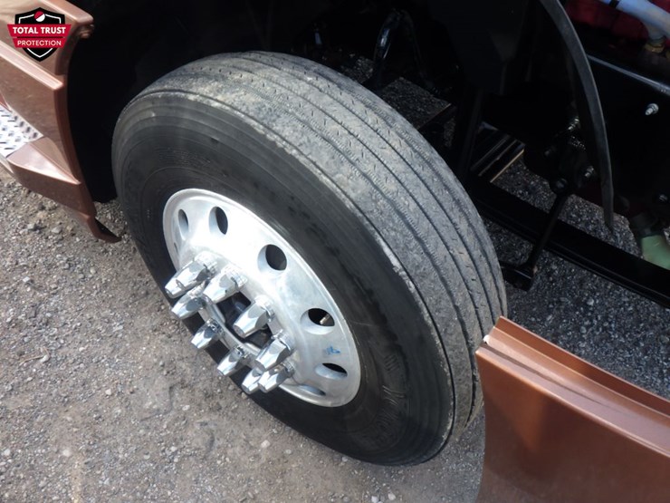 2023-mack-anthem-image-25