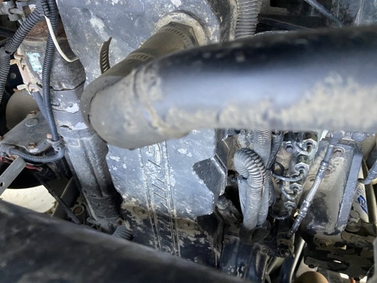 2005-freightliner-fc80-image-35