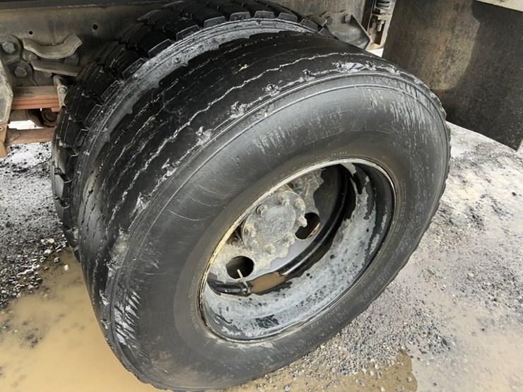 1995-ford-l9000-image-20