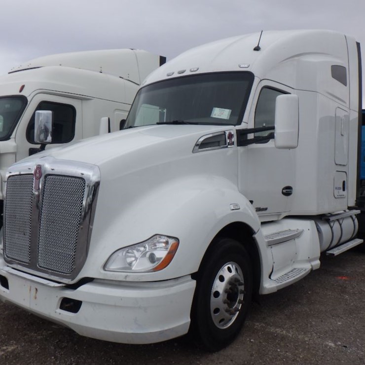 2016 KENWORTH T680
