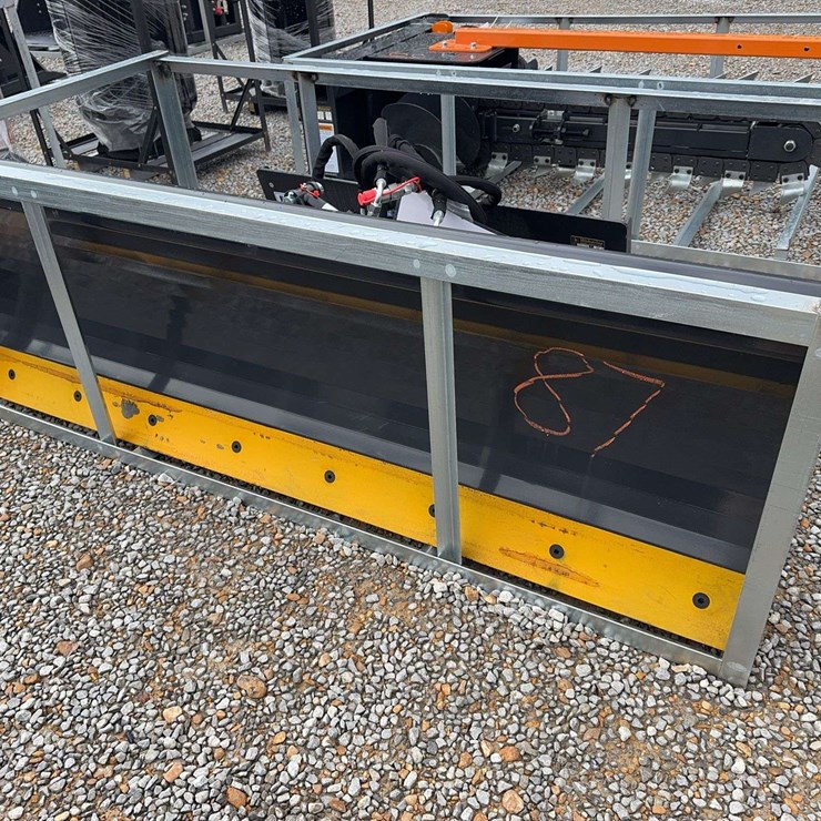 Unused Skid Steer 6-Way Dozer Blade(w controller)