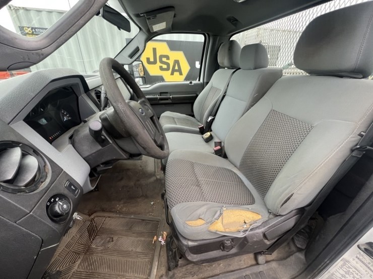 2014-ford-f350-image-23