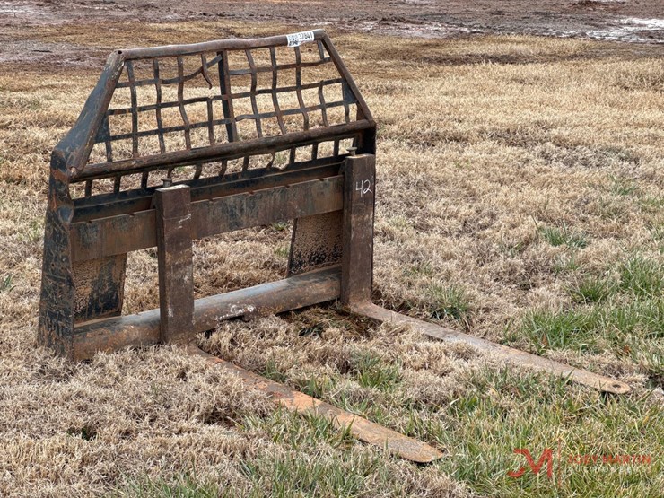 cat-42"-forks-skid-steer-attachment-image-1