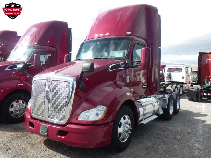 2020-kenworth-t680-image-1